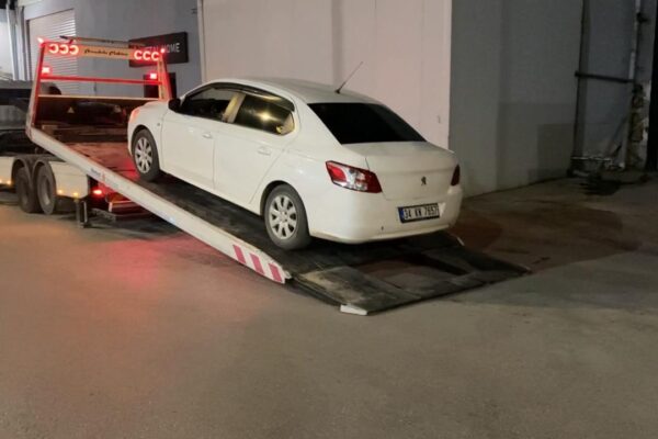 Dur ihtarına uymayan sürücüye ve araç sahibine 490 bin lira ceza